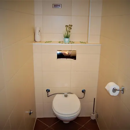 Spacious Prime Apartman